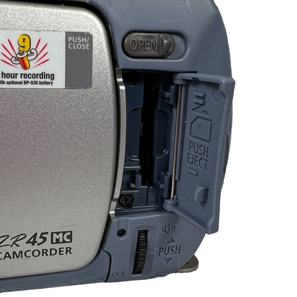 Canon Digital Video Mini Camcorder ZR45 MC UNTESTED No Battery 18X Zoom